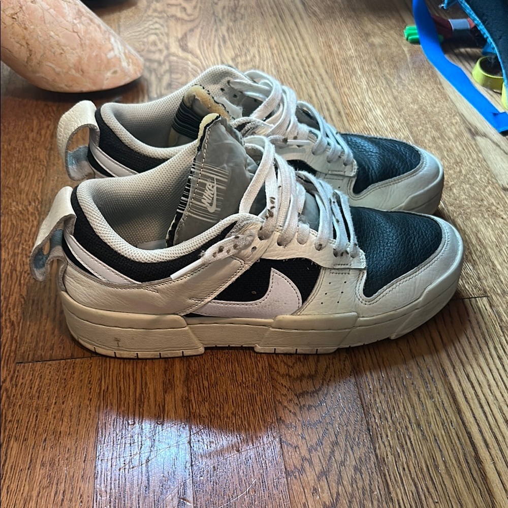 Nike Black and White Athletic Shoes